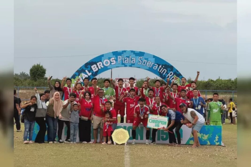 Manroe FC Juara Piala Soeratin U15 Zona Riau 2026, Rudi Manurung Targetkan Juara Nasional 